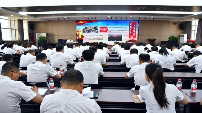 毛志童為甘肅建科院黨員干部講專(zhuān)題黨課