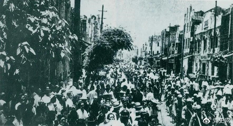 1949年5月22日，第二野戰(zhàn)軍解放南昌。